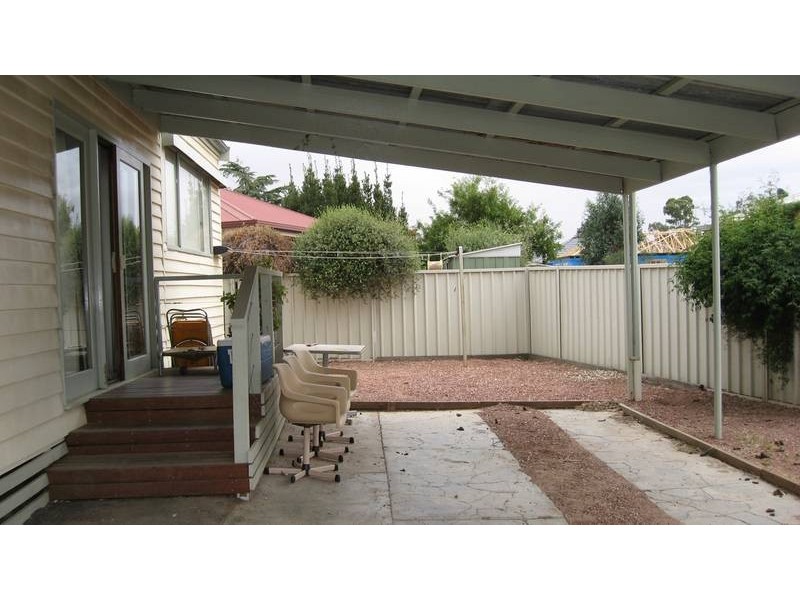 13 Station Street, Kangaroo Flat VIC 3555