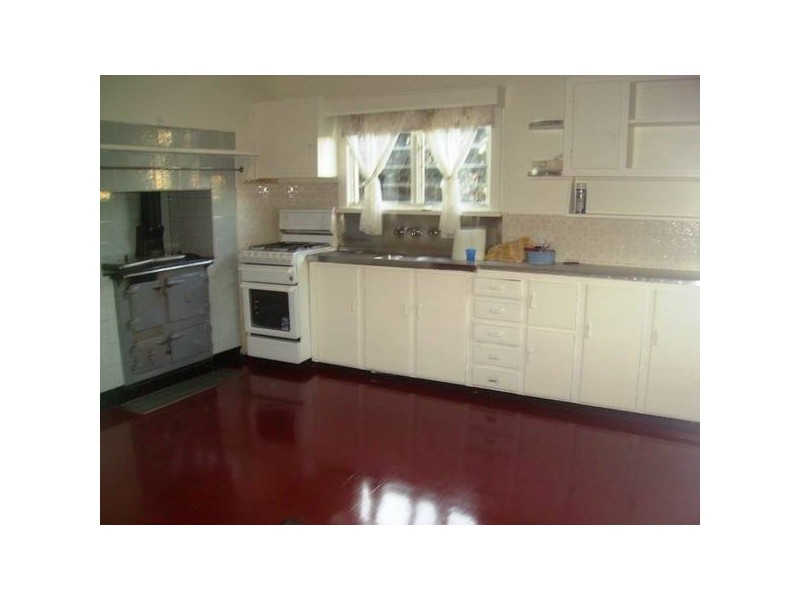 77 Maple Street, Golden Square VIC 3555