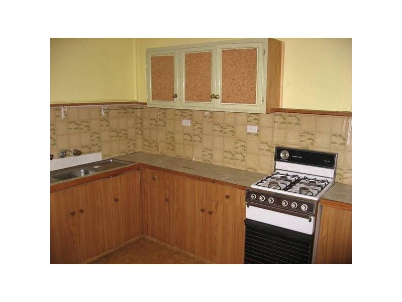 15 Wesley Street, Kangaroo Flat VIC 3555