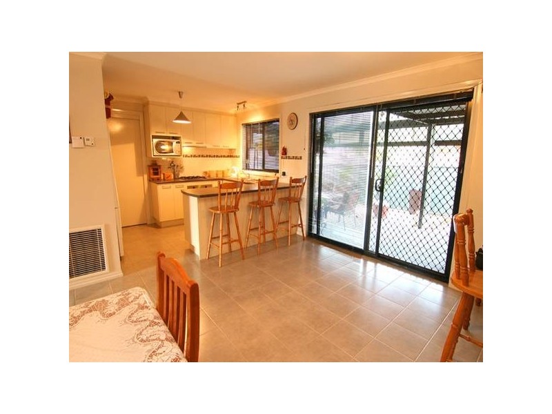 13 Rose Street, California Gully VIC 3556