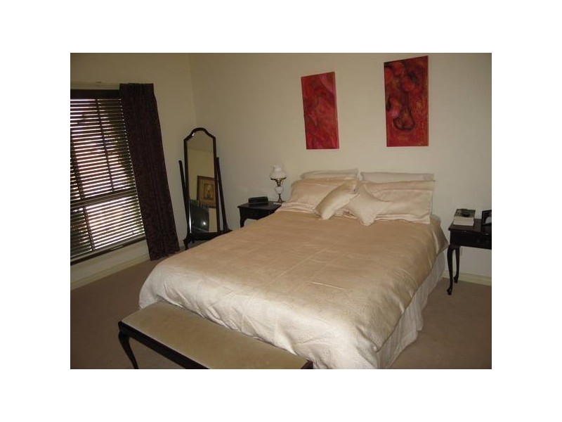 30 The Terrace, Kennington VIC 3550