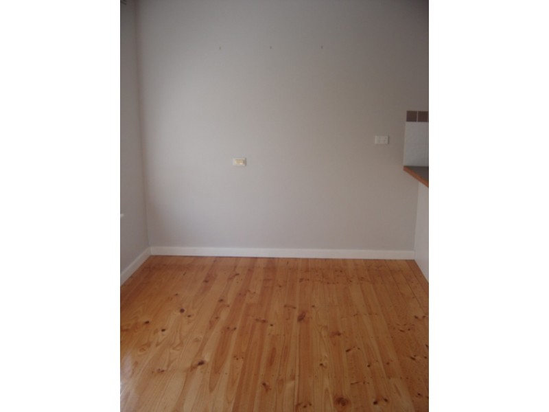 30 Graham Street, Quarry Hill VIC 3550