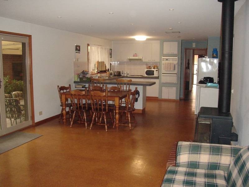 11 Edwina Court, Spring Gully VIC 3550