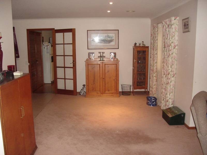 11 Edwina Court, Spring Gully VIC 3550