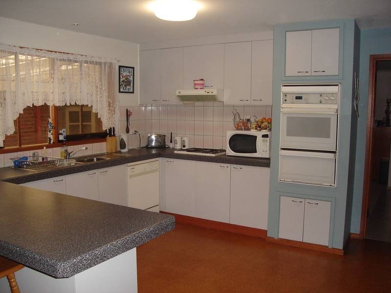 11 Edwina Court, Spring Gully VIC 3550