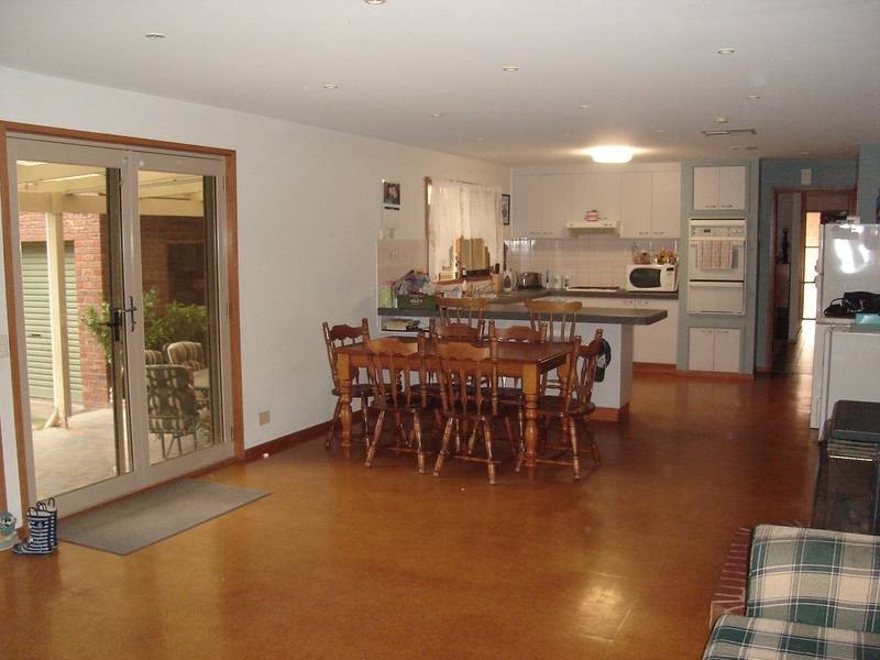 11 Edwina Court, Spring Gully VIC 3550