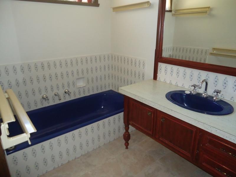 25 Desmond Street, Strathdale VIC 3550