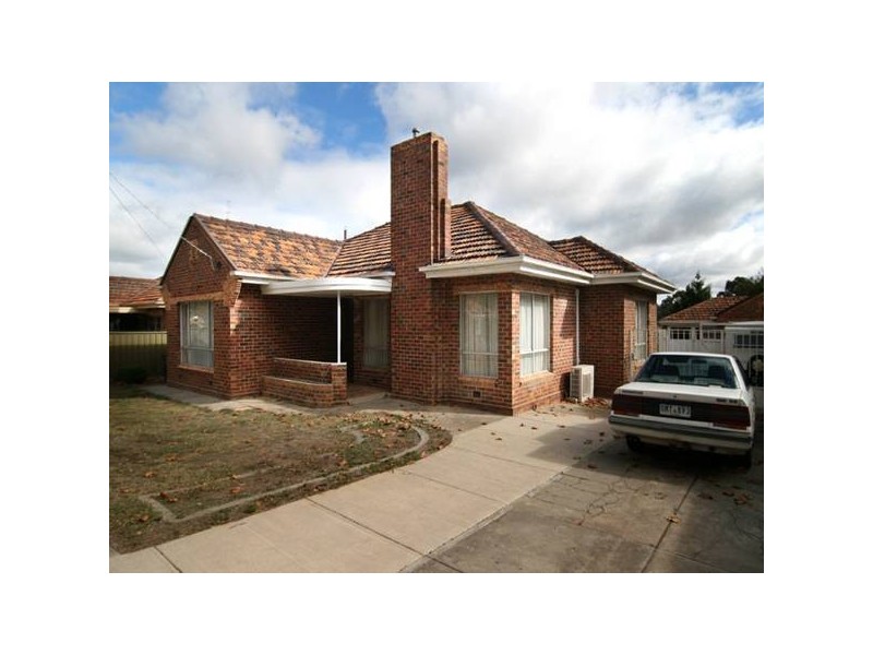 414 High Street, Golden Square VIC 3555