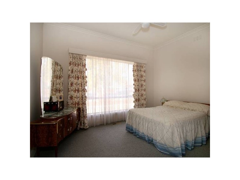 414 High Street, Golden Square VIC 3555