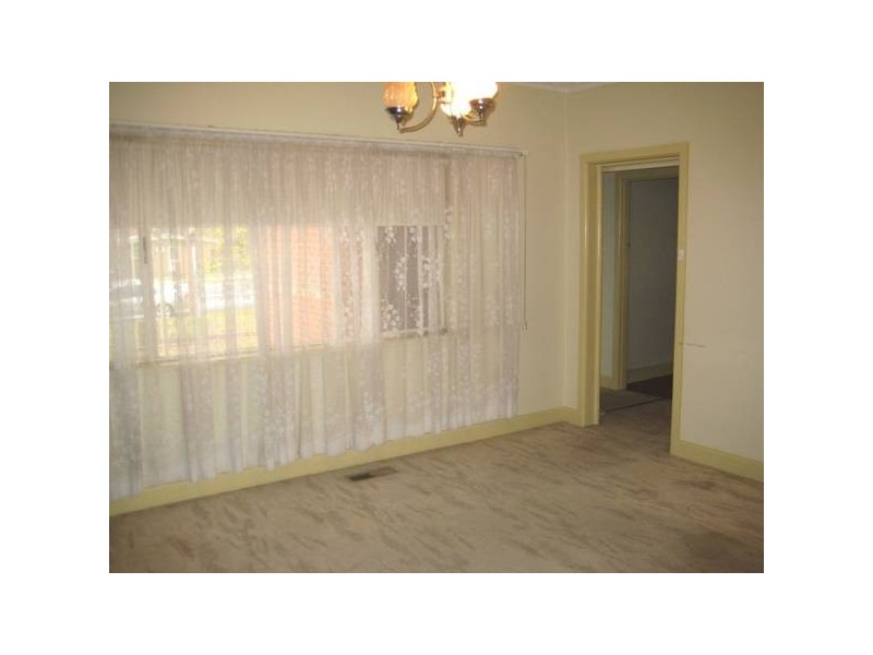 12 Elm Street, Golden Square VIC 3555