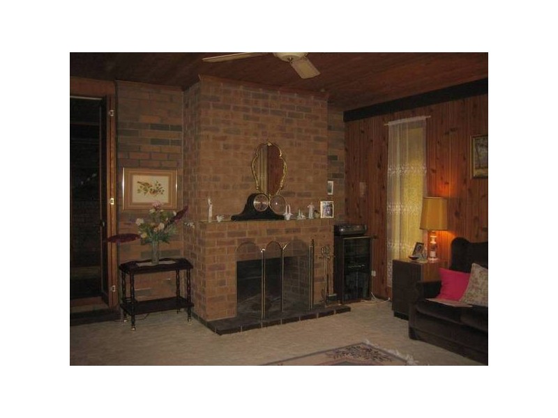 17 Nabilla Crescent, Strathdale VIC 3550