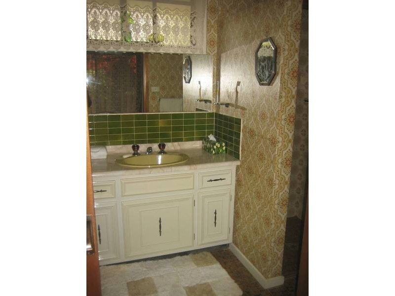 17 Nabilla Crescent, Strathdale VIC 3550