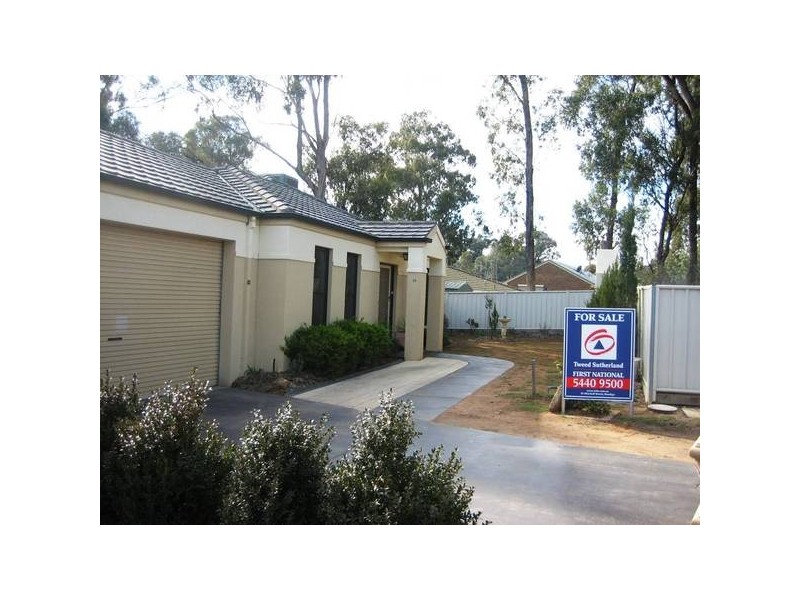 10 Regency Place, Strathdale VIC 3550