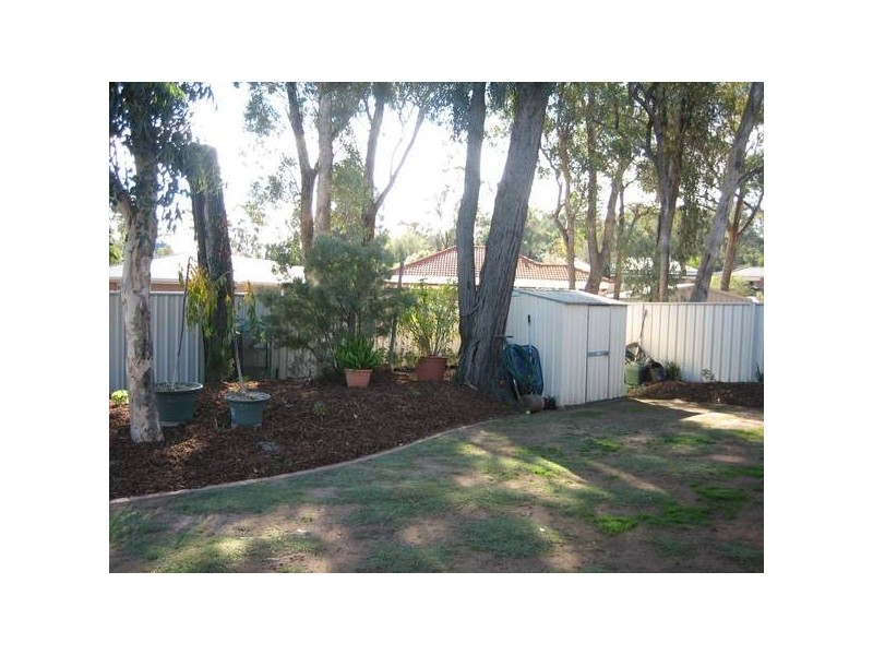10 Regency Place, Strathdale VIC 3550