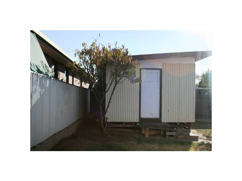 12 Bowles Street, Kangaroo Flat VIC 3555