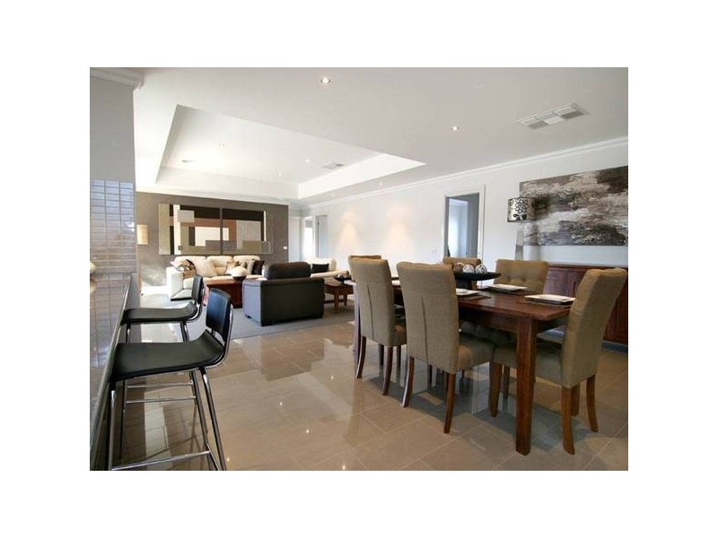 16 Hanover Place, Strathfieldsaye VIC 3551