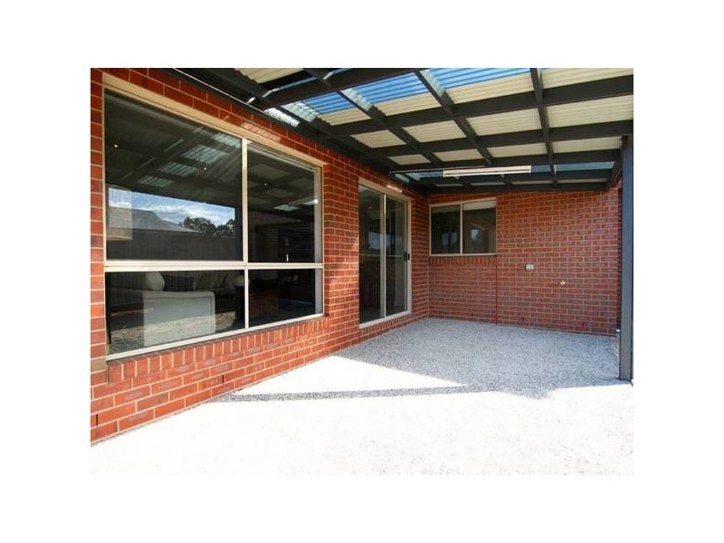 16 Hanover Place, Strathfieldsaye VIC 3551