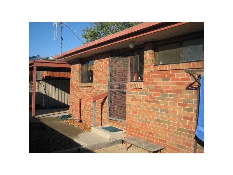 1/50 Putnam Avenue, Strathdale VIC 3550