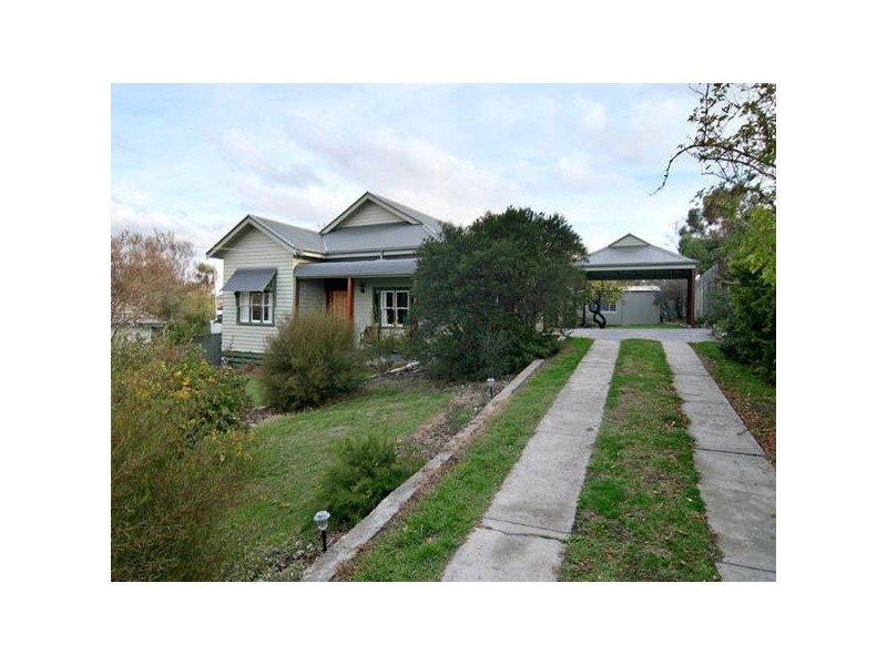 29 Wade Street, Golden Square VIC 3555