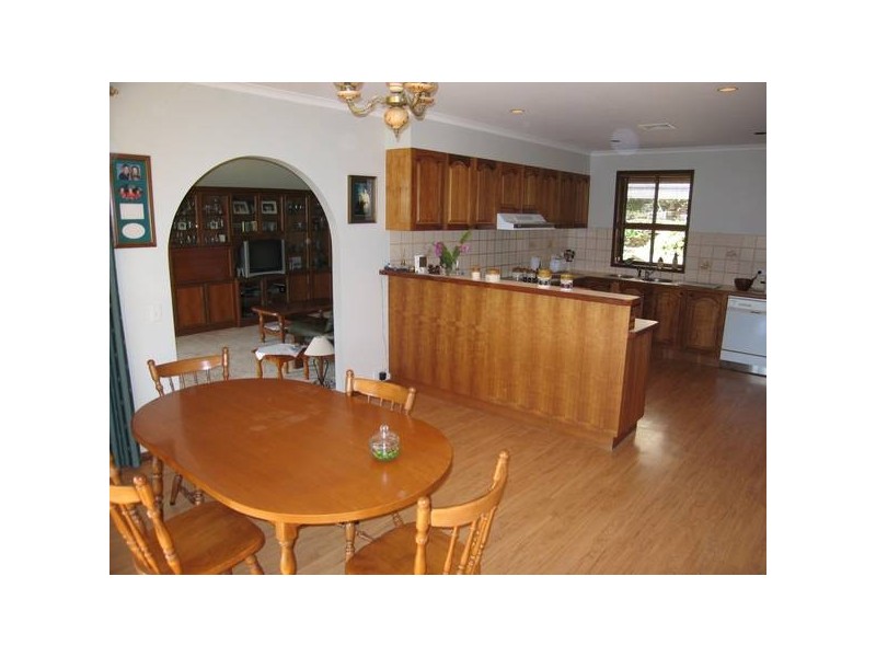 123 Osborne Street, Flora Hill VIC 3550