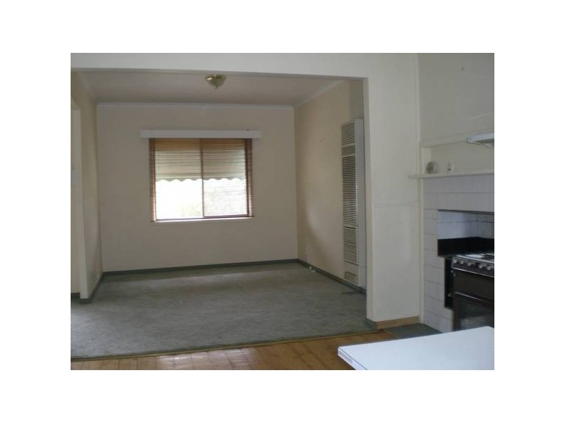 90 Somerville Street, Flora Hill VIC 3550