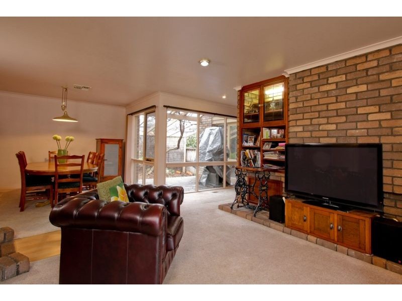 40 Bolton Drive, Kennington VIC 3550