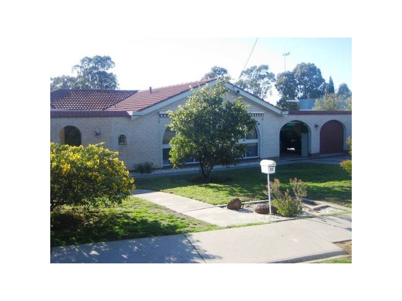 30 Olympic Parade, Kangaroo Flat VIC 3555