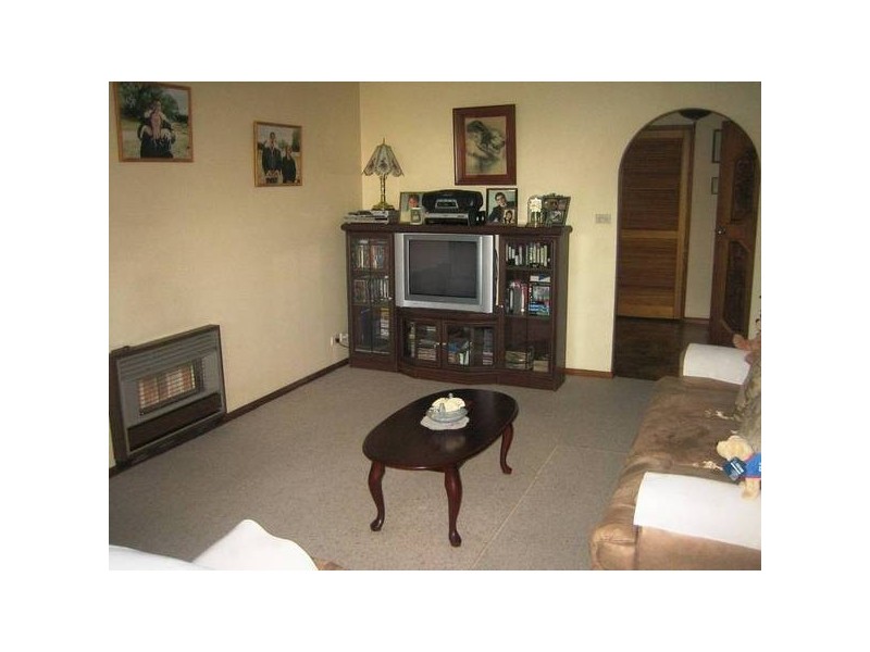 30 Olympic Parade, Kangaroo Flat VIC 3555