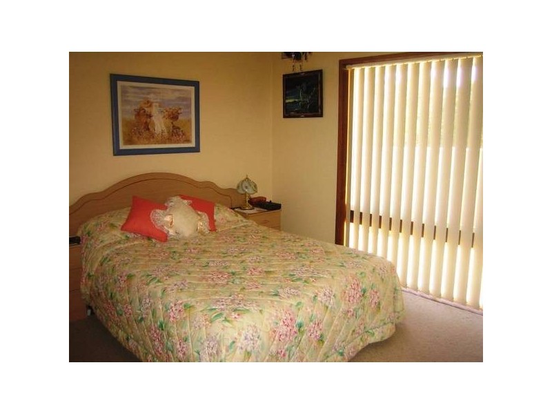 30 Olympic Parade, Kangaroo Flat VIC 3555