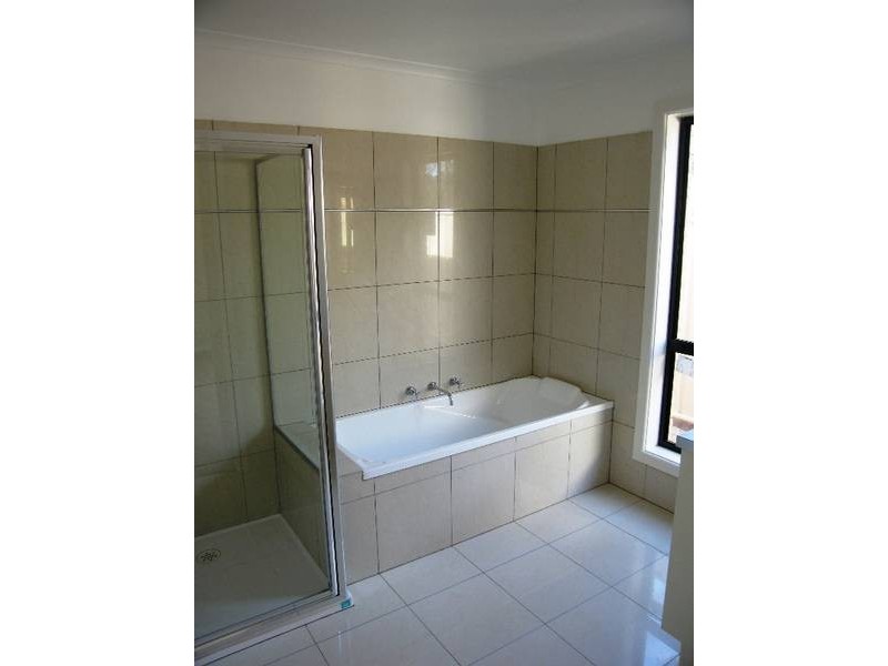 4/8 Dove Court, Eaglehawk VIC 3556