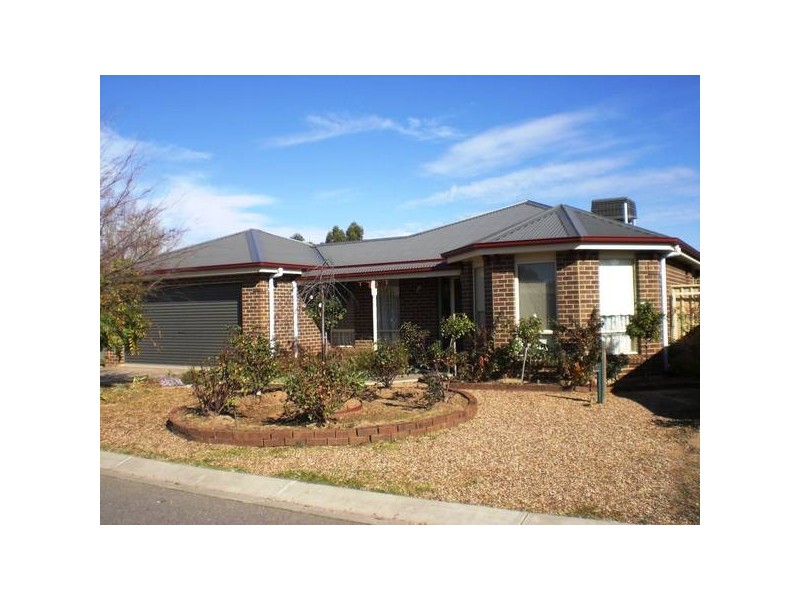 8 Candlewood Drive, Strathfieldsaye VIC 3551