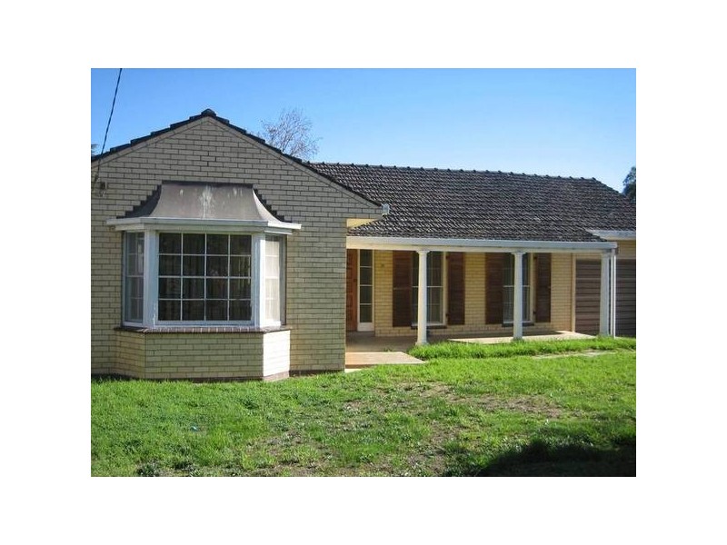 33 Retreat Road, Flora Hill VIC 3550