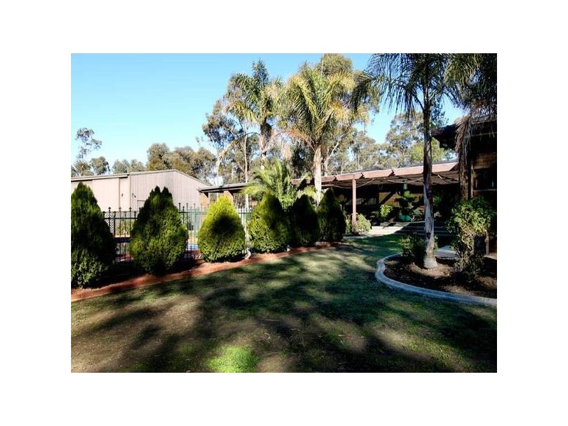 24 Wilkie Road, Junortoun VIC 3551