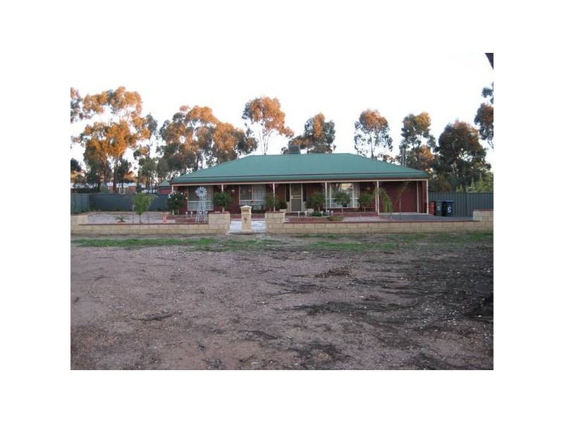 5 Collett Court, Maiden Gully VIC 3551