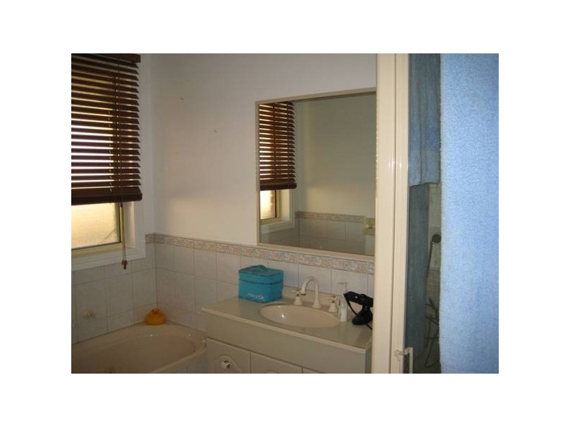 5 Collett Court, Maiden Gully VIC 3551