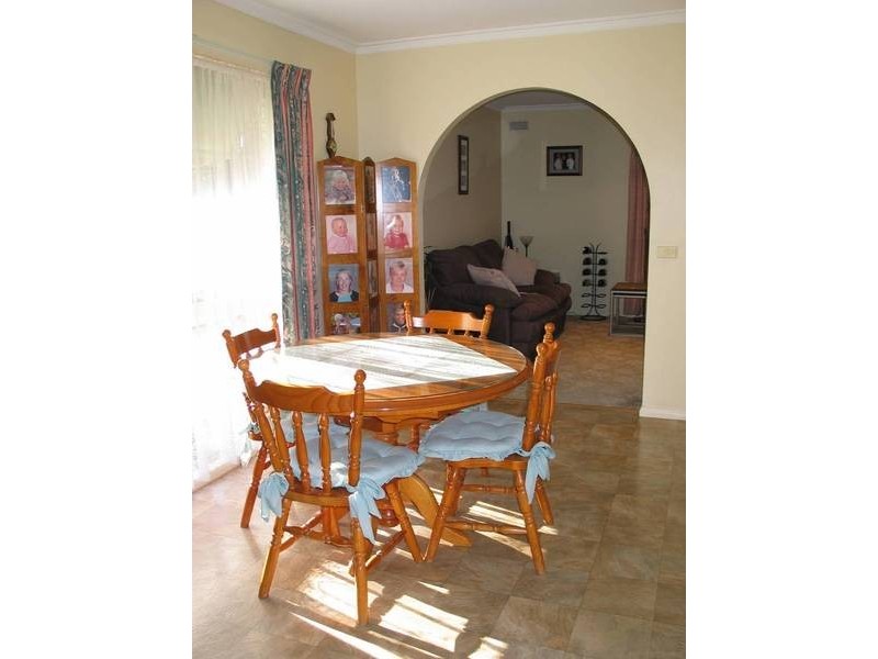 6 Averys Road, Eaglehawk VIC 3556