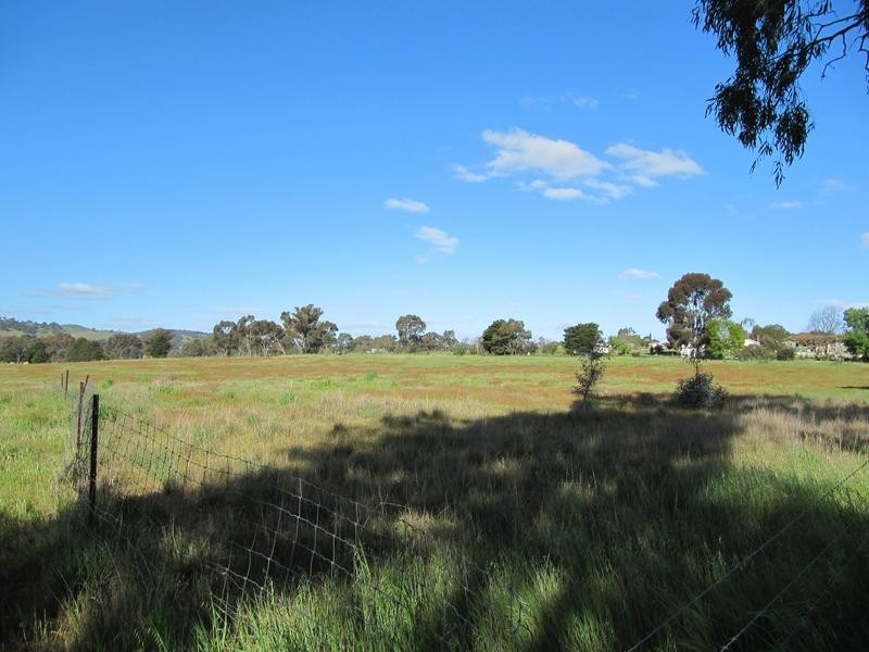 Wingrave Lane & Calder Alternate Highway (corner), Lockwood South VIC 3551