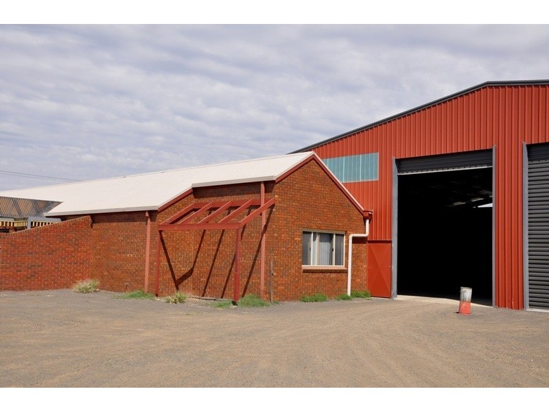 287 Midland Highway, Epsom VIC 3551