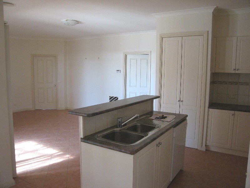 263 Allingham Street, Kangaroo Flat VIC 3555