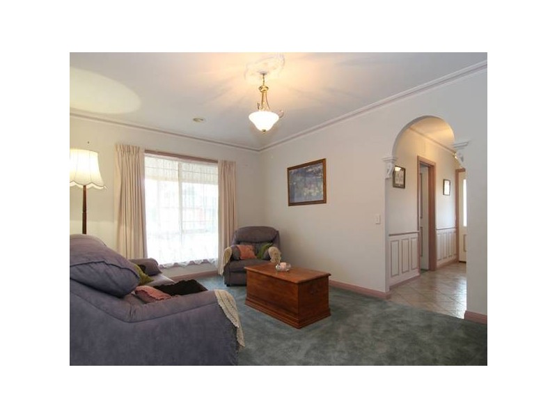 10 Bluegum Drive, Strathdale VIC 3550