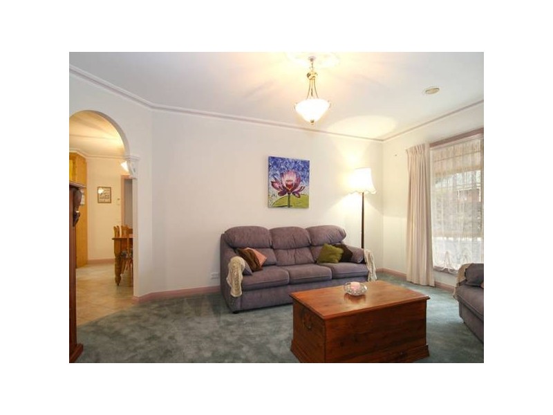 10 Bluegum Drive, Strathdale VIC 3550