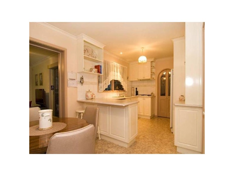 86 Symonds Street, Golden Square VIC 3555