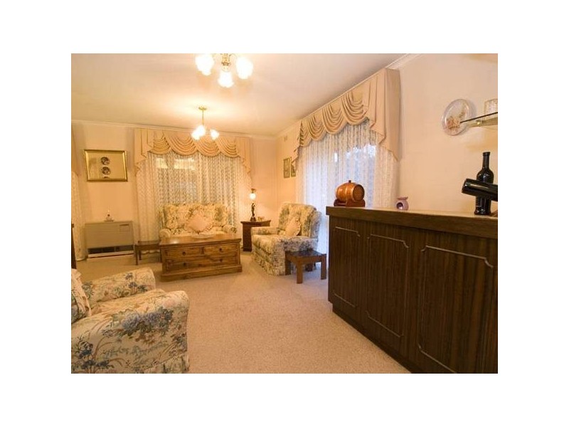 86 Symonds Street, Golden Square VIC 3555