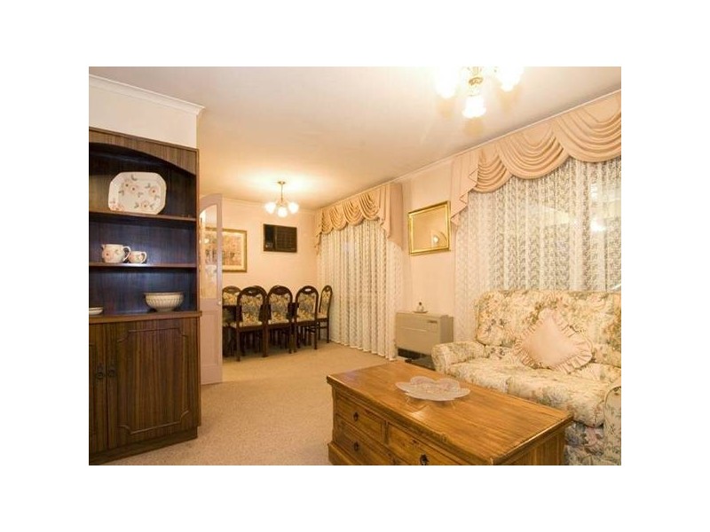 86 Symonds Street, Golden Square VIC 3555