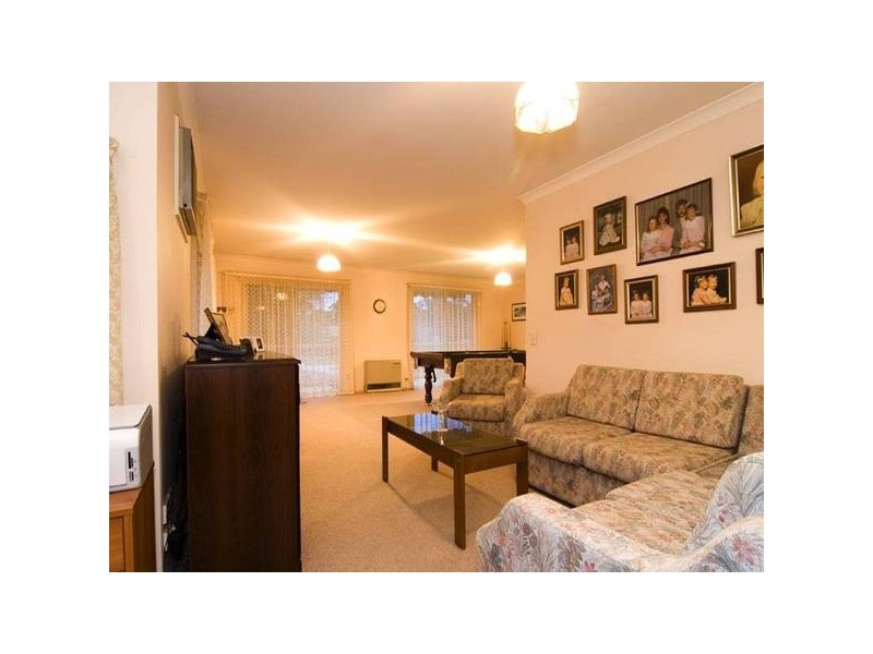 86 Symonds Street, Golden Square VIC 3555