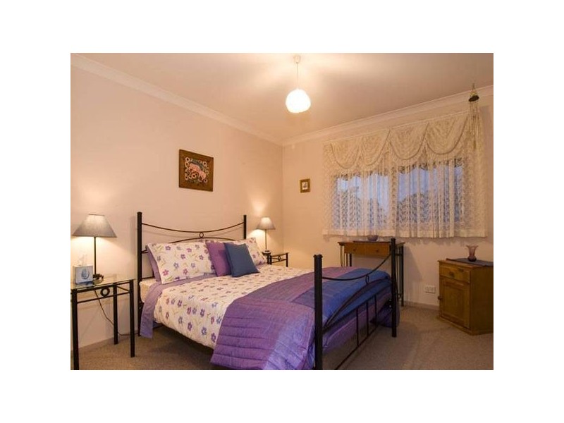 86 Symonds Street, Golden Square VIC 3555