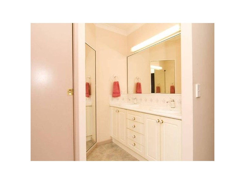86 Symonds Street, Golden Square VIC 3555