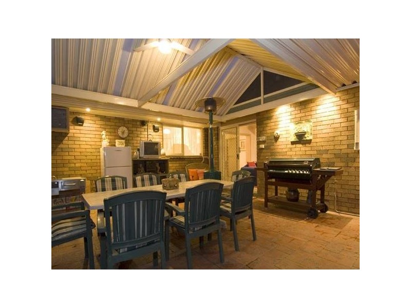 86 Symonds Street, Golden Square VIC 3555