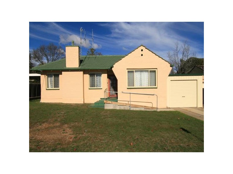 24 Ewing Avenue, Flora Hill VIC 3550