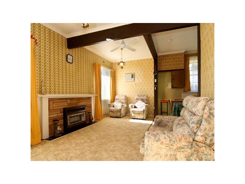 24 Ewing Avenue, Flora Hill VIC 3550